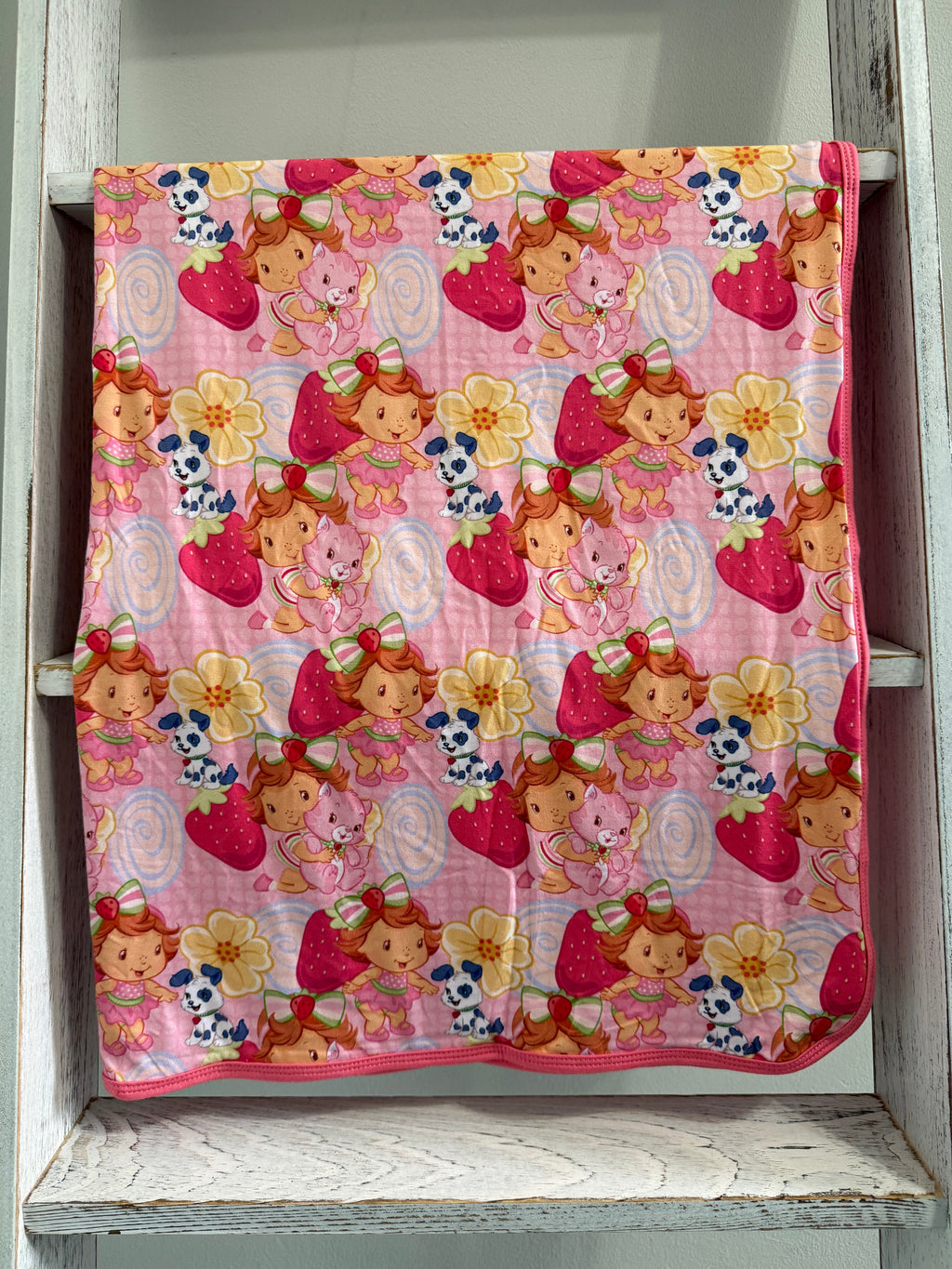 30”x40” Berry Good Friends Bamboo Blanket